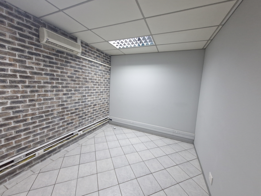 To Let commercial Property for Rent in Clubview Gauteng