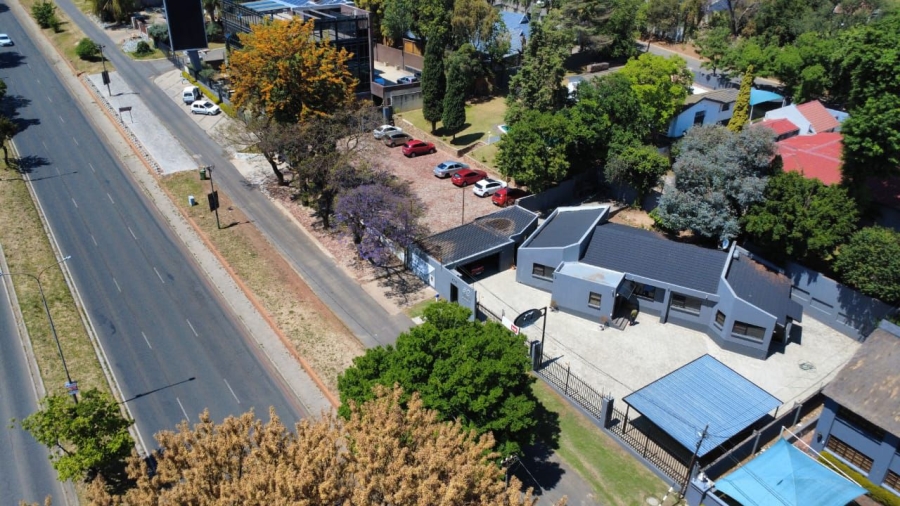 To Let commercial Property for Rent in Parkmore Gauteng