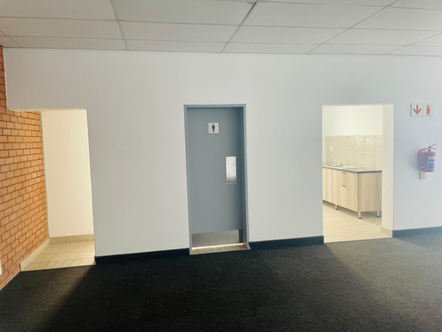 To Let commercial Property for Rent in Olifantsfontein Gauteng