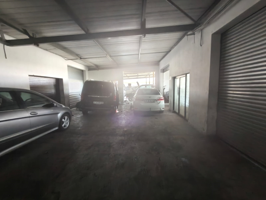 Commercial Property for Sale in Randjespark Gauteng