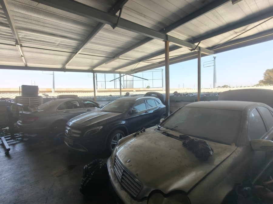 Commercial Property for Sale in Randjespark Gauteng