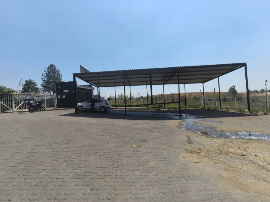 Commercial Property for Sale in Randjespark Gauteng