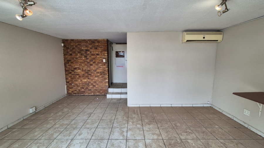 To Let commercial Property for Rent in Hennopspark Gauteng