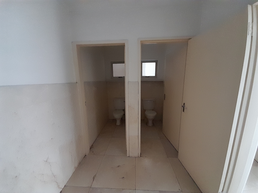 To Let commercial Property for Rent in Halfway House Gauteng