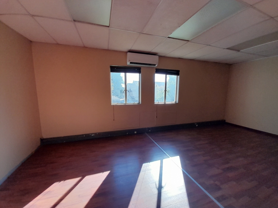 To Let commercial Property for Rent in Randjespark Gauteng