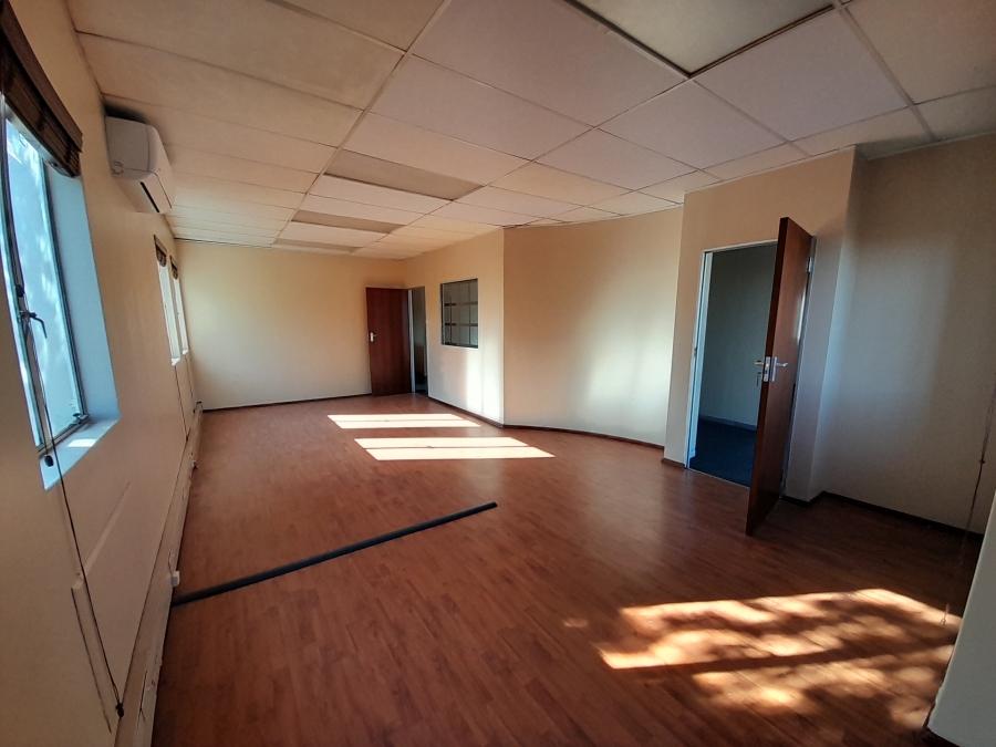 To Let commercial Property for Rent in Randjespark Gauteng