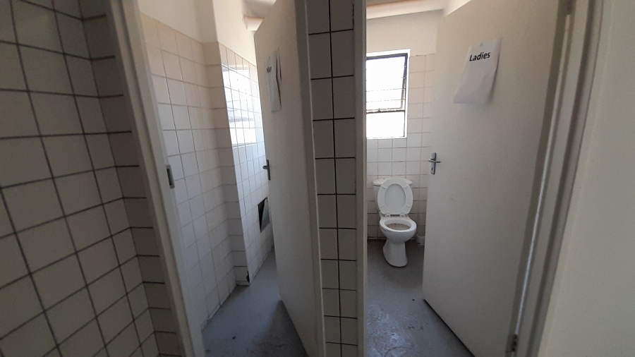 To Let commercial Property for Rent in Halfway House Gauteng