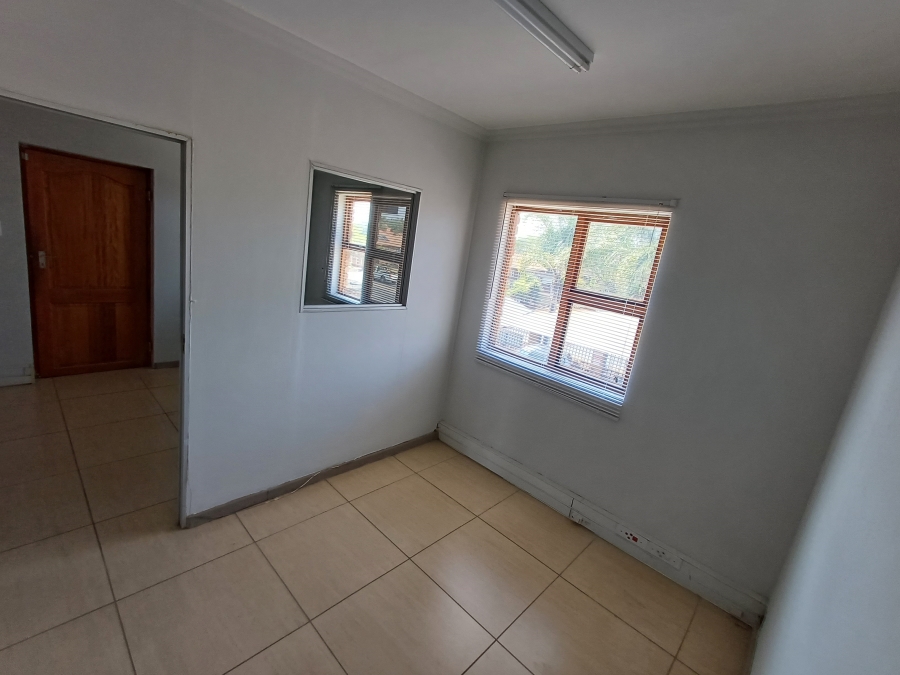 To Let commercial Property for Rent in Wierda Park Gauteng
