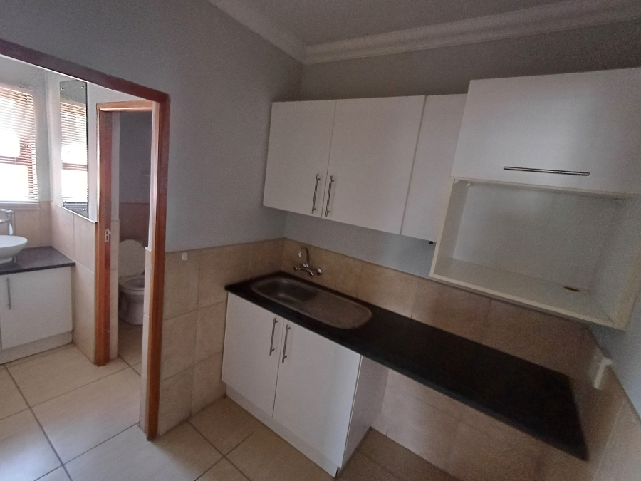 To Let commercial Property for Rent in Wierda Park Gauteng