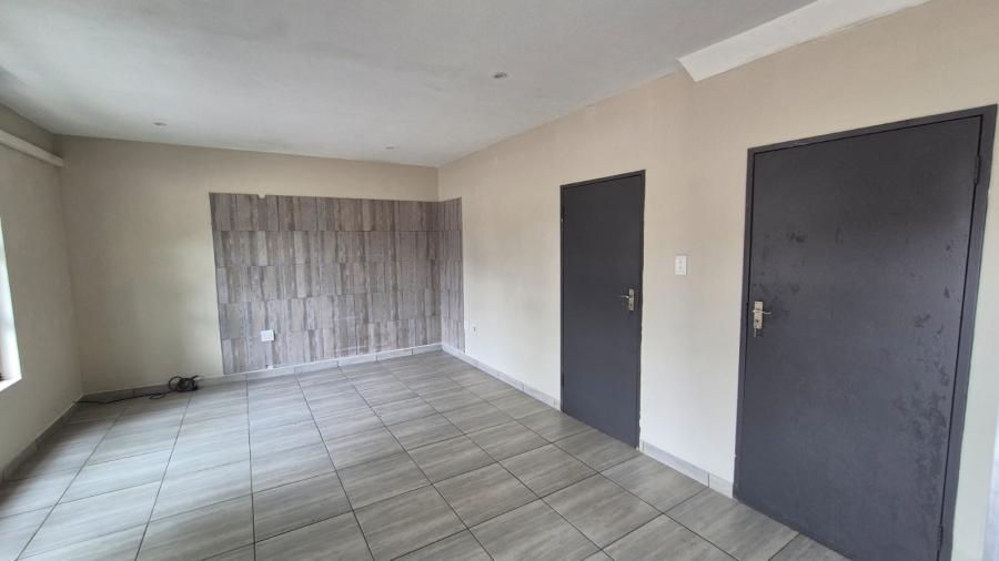 To Let commercial Property for Rent in Hennopspark Gauteng
