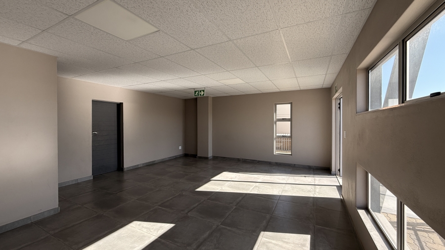 To Let commercial Property for Rent in Knoppieslaagte Gauteng
