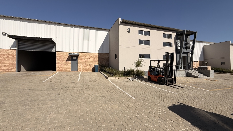 To Let commercial Property for Rent in Knoppieslaagte Gauteng