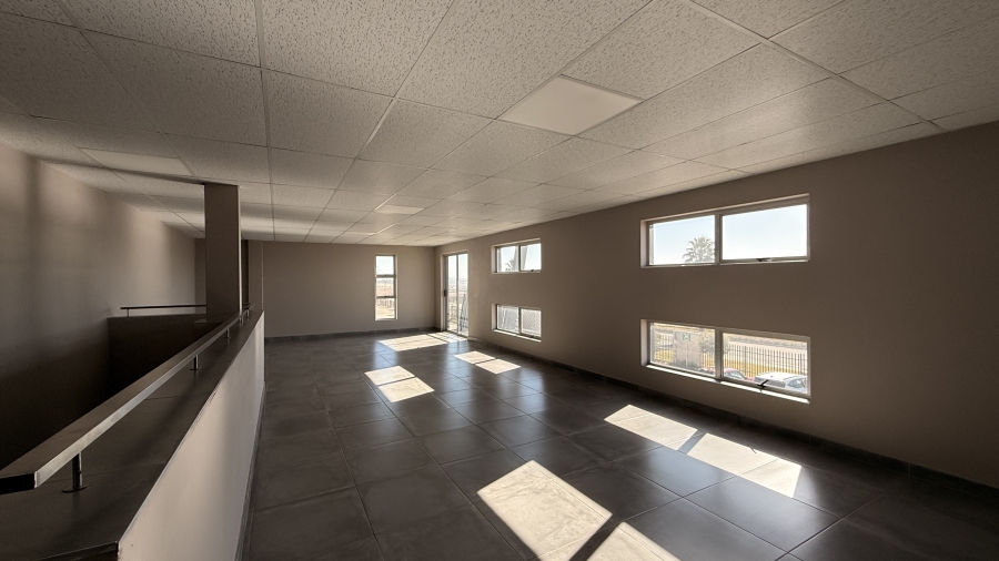 Commercial Property for Sale in Knoppieslaagte Gauteng