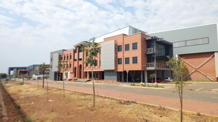 To Let commercial Property for Rent in Louwlardia Gauteng
