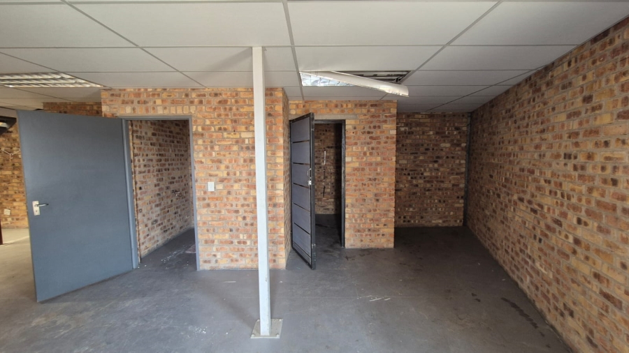 To Let commercial Property for Rent in N4 Gateway Industrial Park Gauteng