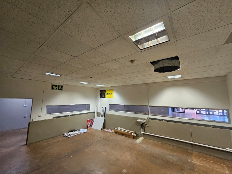 To Let commercial Property for Rent in Moreleta Park Gauteng