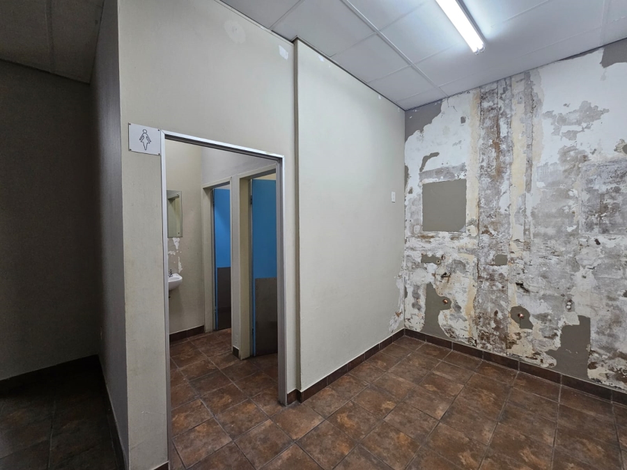 To Let commercial Property for Rent in Moreleta Park Gauteng