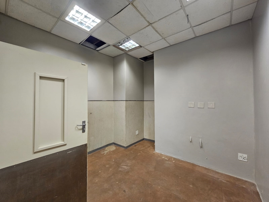 To Let commercial Property for Rent in Moreleta Park Gauteng