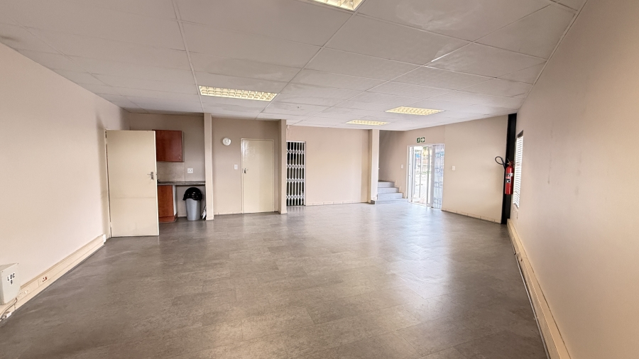 To Let commercial Property for Rent in Rooihuiskraal Gauteng