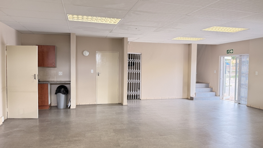 To Let commercial Property for Rent in Rooihuiskraal Gauteng
