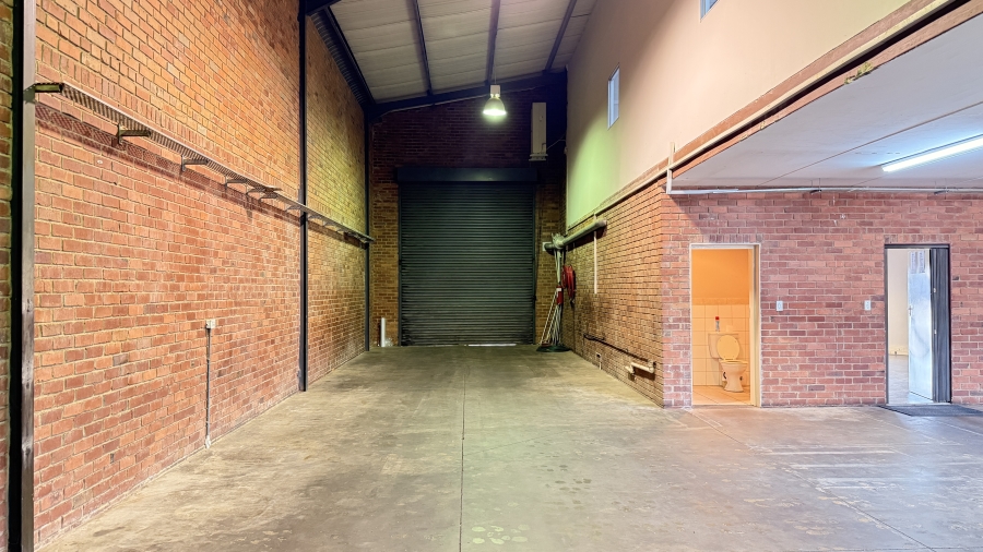 To Let commercial Property for Rent in Rooihuiskraal Gauteng