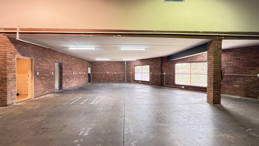 To Let commercial Property for Rent in Rooihuiskraal Gauteng