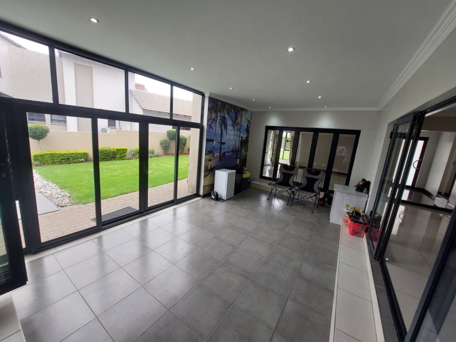 To Let 4 Bedroom Property for Rent in Copperleaf Estate Gauteng