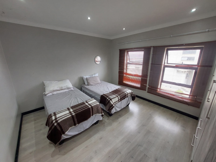 To Let 4 Bedroom Property for Rent in Copperleaf Estate Gauteng