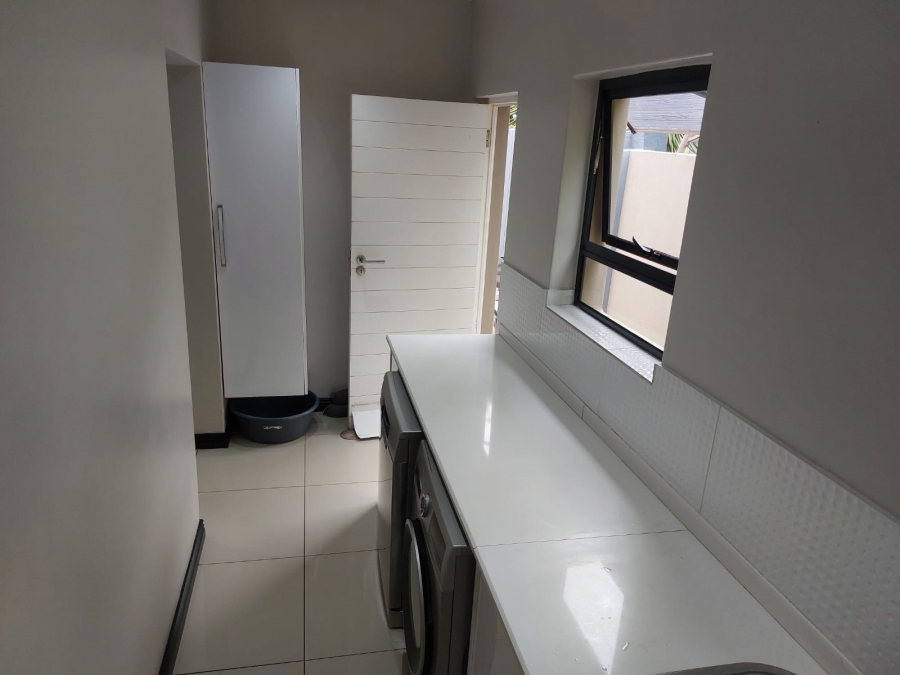 To Let 4 Bedroom Property for Rent in Copperleaf Estate Gauteng