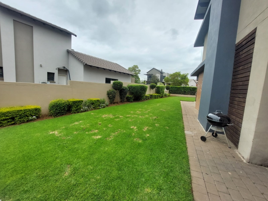 To Let 4 Bedroom Property for Rent in Copperleaf Estate Gauteng