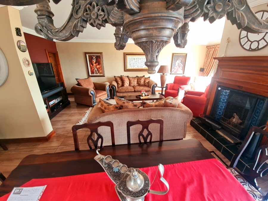 4 Bedroom Property for Sale in Helderkruin Gauteng