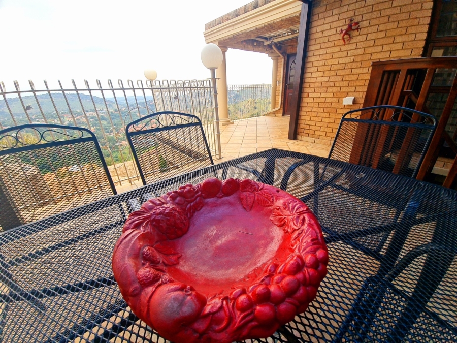 4 Bedroom Property for Sale in Helderkruin Gauteng