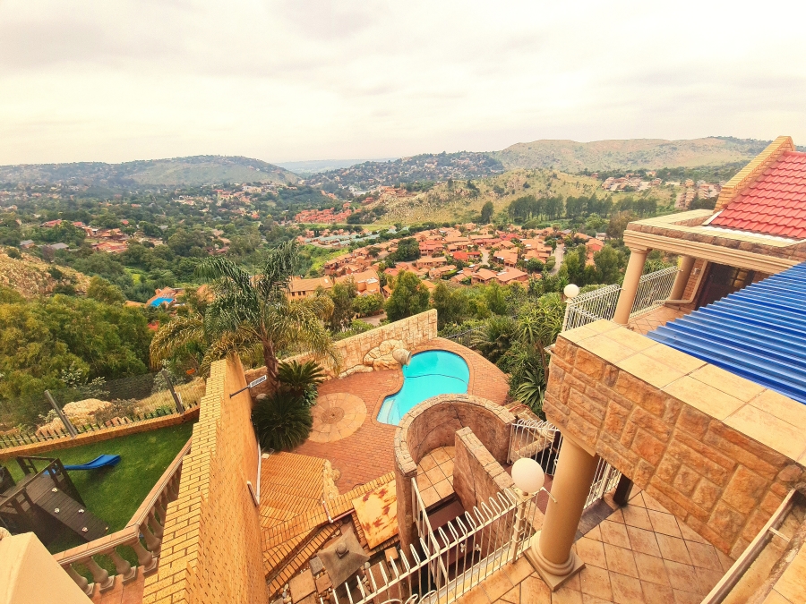 4 Bedroom Property for Sale in Helderkruin Gauteng