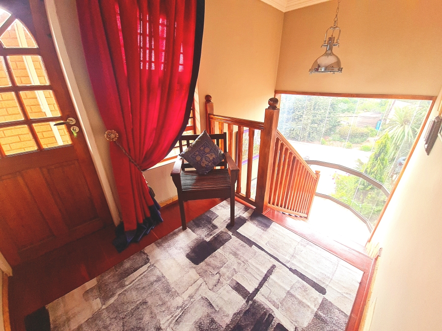 4 Bedroom Property for Sale in Helderkruin Gauteng