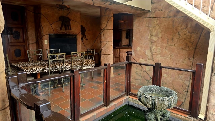 4 Bedroom Property for Sale in Helderkruin Gauteng