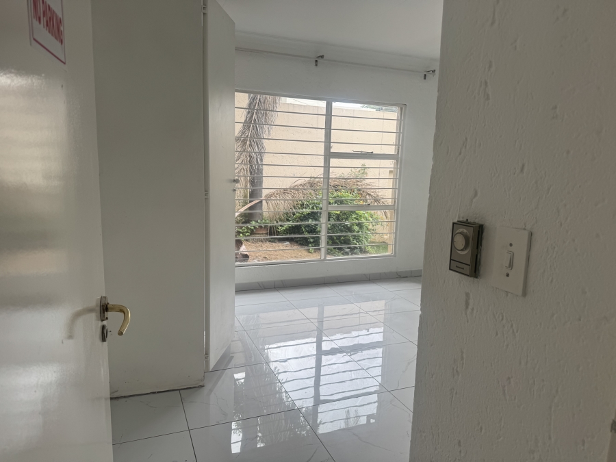 To Let 3 Bedroom Property for Rent in River Club Gauteng