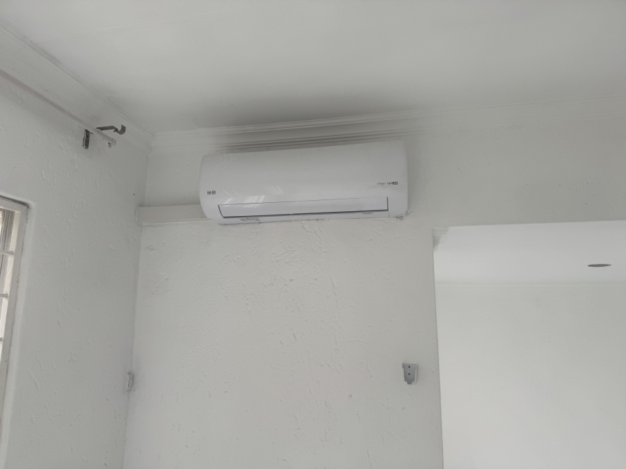 To Let 3 Bedroom Property for Rent in River Club Gauteng