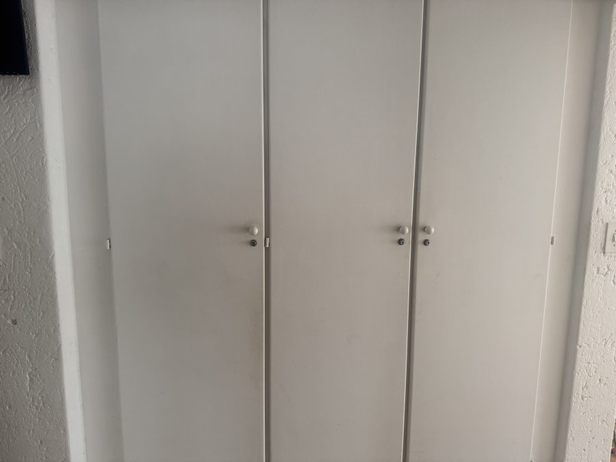 To Let 3 Bedroom Property for Rent in River Club Gauteng