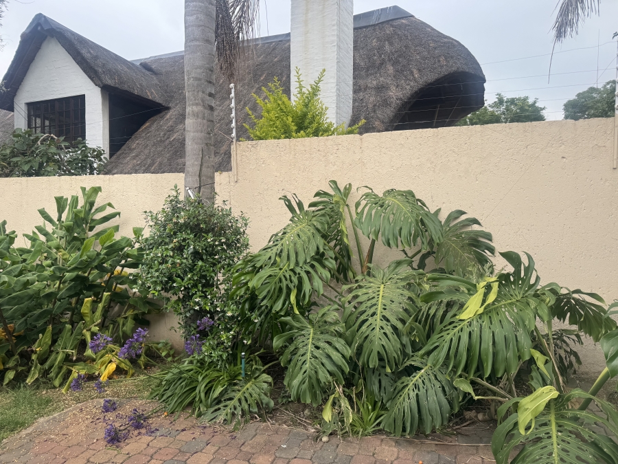To Let 3 Bedroom Property for Rent in River Club Gauteng