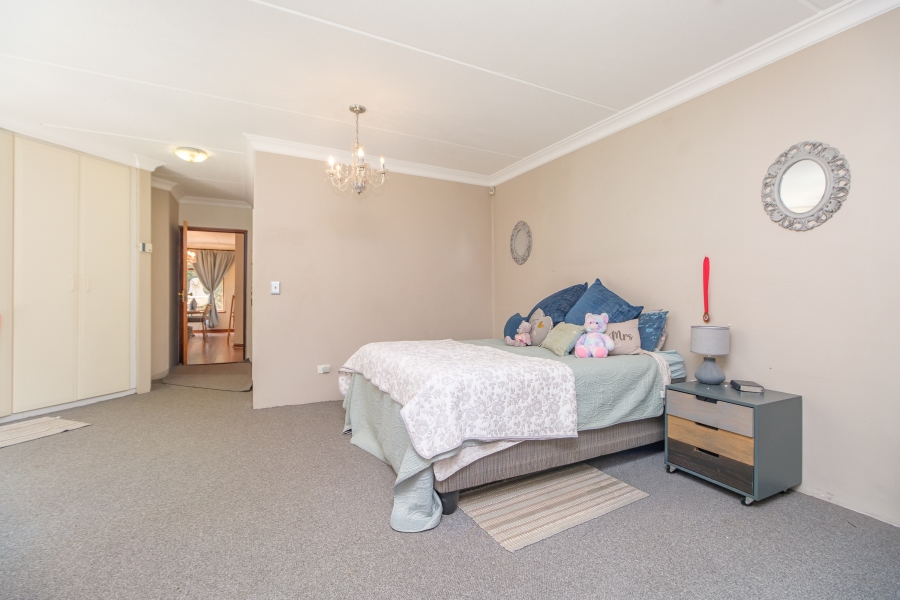 3 Bedroom Property for Sale in Beverley Gauteng