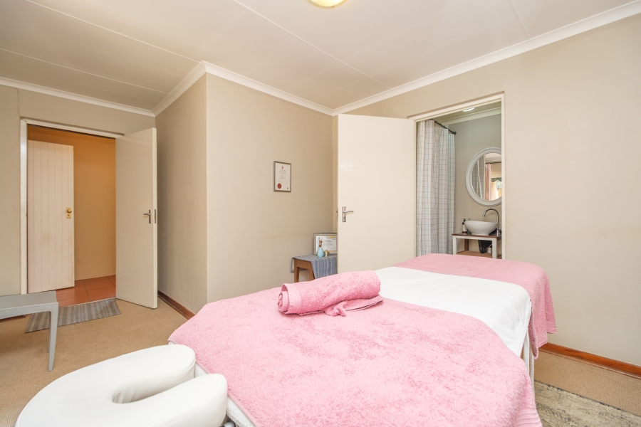 3 Bedroom Property for Sale in Beverley Gauteng