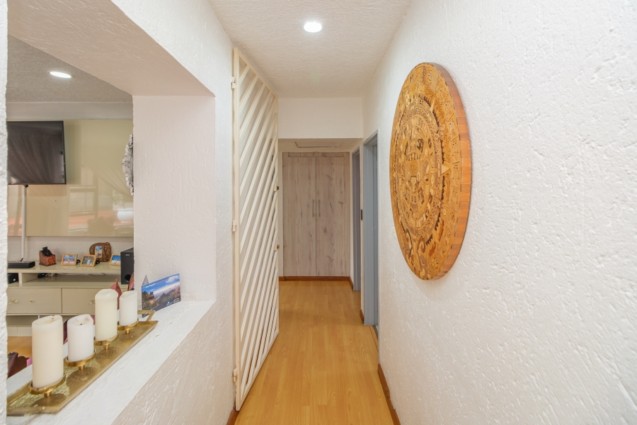 4 Bedroom Property for Sale in Little Falls Gauteng