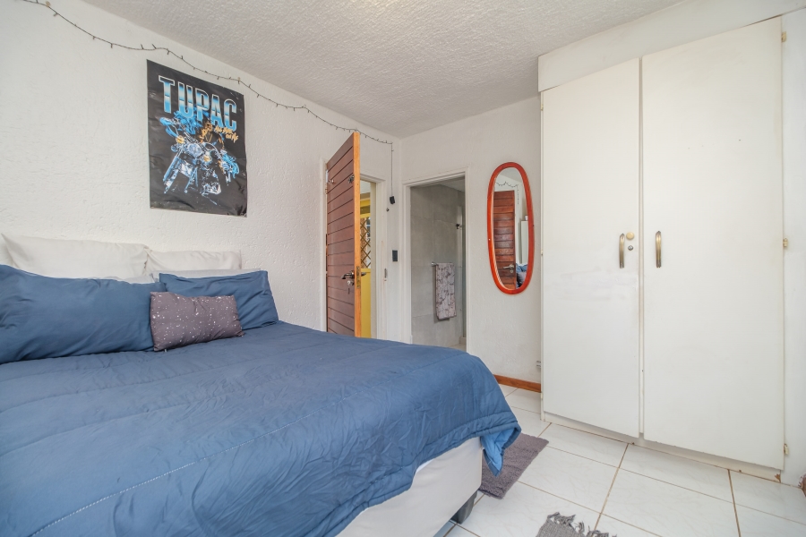 4 Bedroom Property for Sale in Little Falls Gauteng