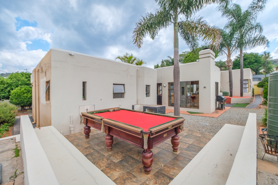 4 Bedroom Property for Sale in Little Falls Gauteng