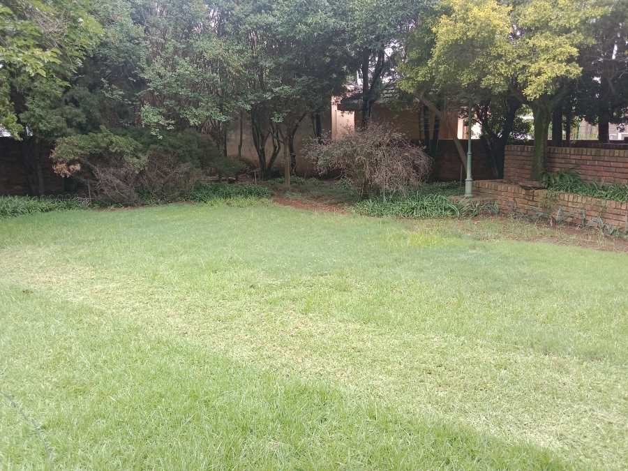 4 Bedroom Property for Sale in Sonneveld Gauteng