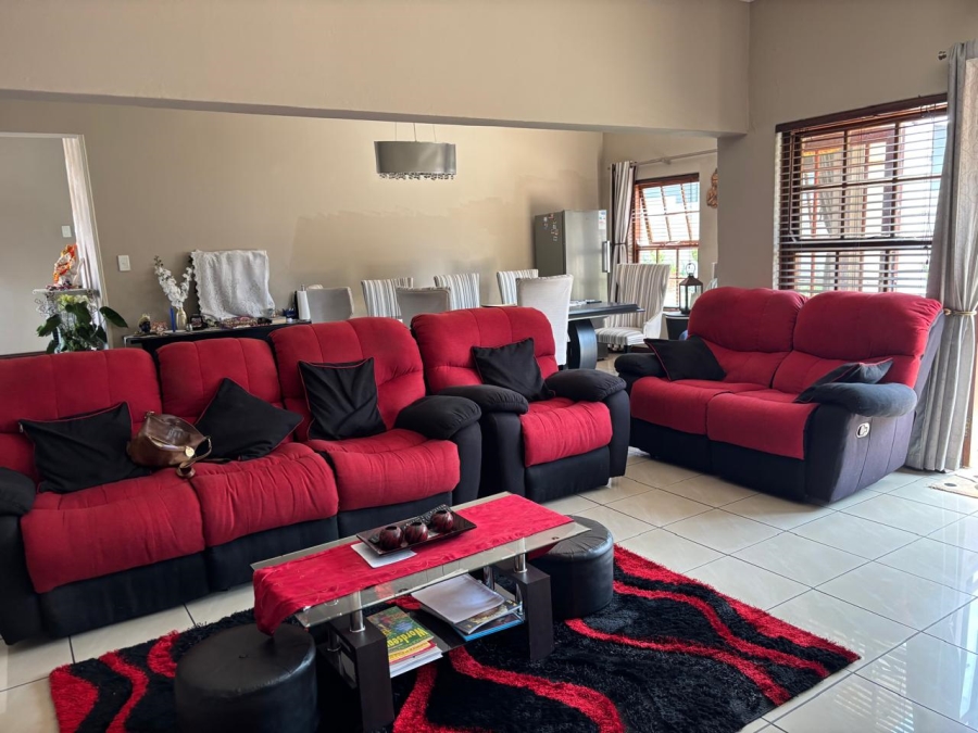 3 Bedroom Property for Sale in Kyalami Gauteng
