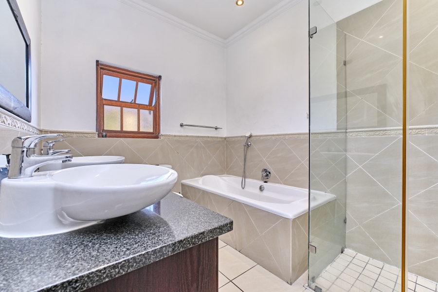 3 Bedroom Property for Sale in Kyalami Gauteng