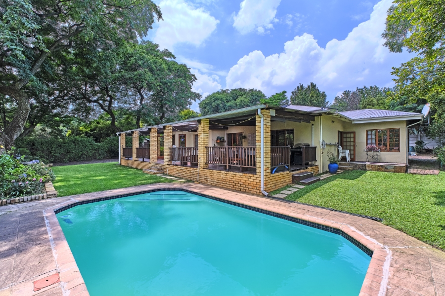 4 Bedroom Property for Sale in Lakeside Gauteng