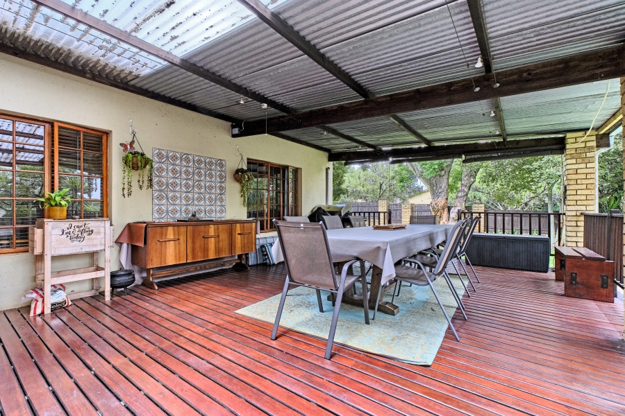 4 Bedroom Property for Sale in Lakeside Gauteng