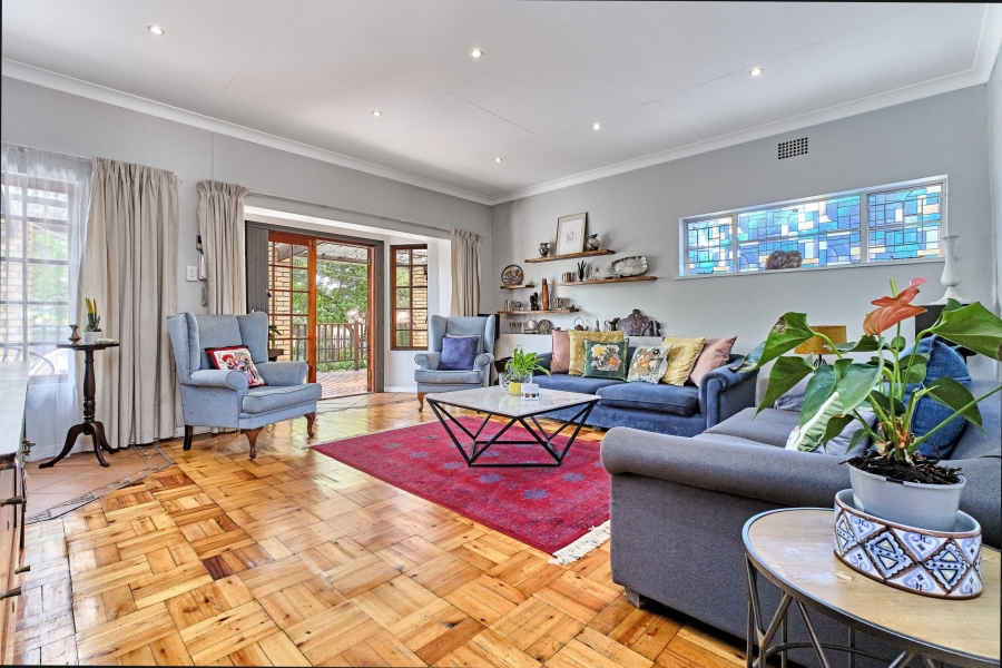 4 Bedroom Property for Sale in Lakeside Gauteng